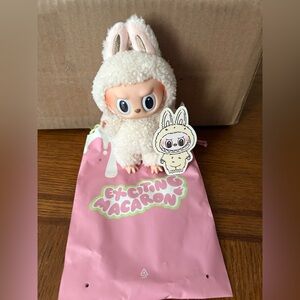 Exciting Macaron Labubu